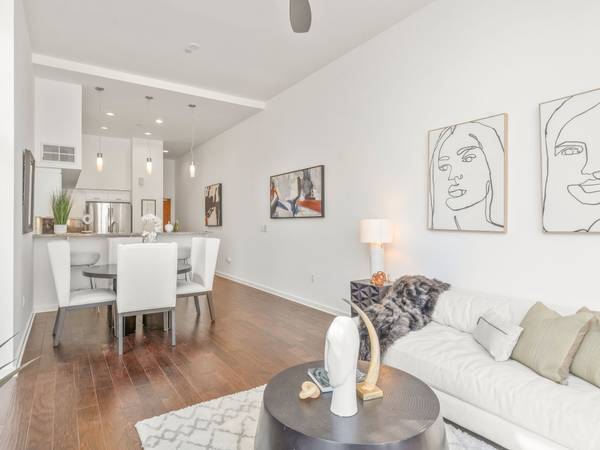 $3,000 / 1br - 862ft2 - Uptown Place Penthouse One Bed/One Bath (oakland downtown)63938630364675122