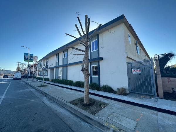 $1,550 / 525ft2 - Studio In North Hollywood All Utilities PAID (North Hollywood)64035740699650122