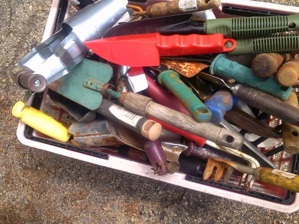 small garden tools. lots 1