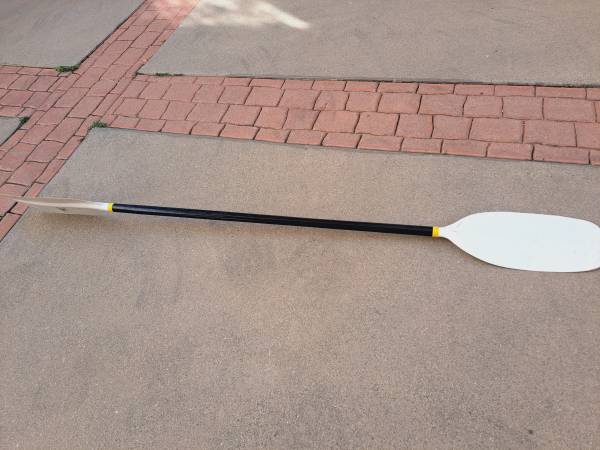 Perception Kayak Paddle 1