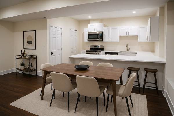 $3,000 / 3br - 2000ft2 - Newly Renovated 3-Bedroom Apartments in Bronzeville – Modern Finishes (Bronzeville)64041644808707121