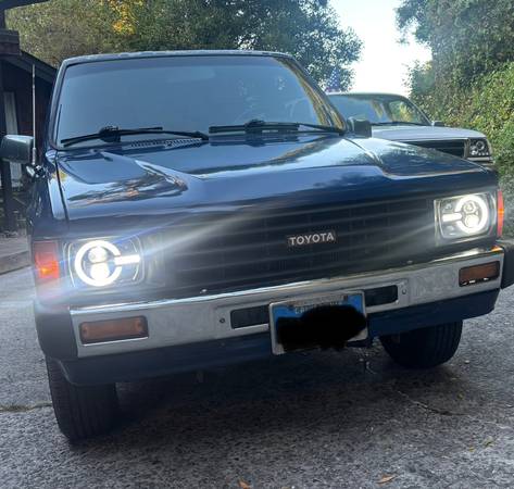 1986 Toyota Pick Up 22r - $7,900 (aptos)63478363693441121