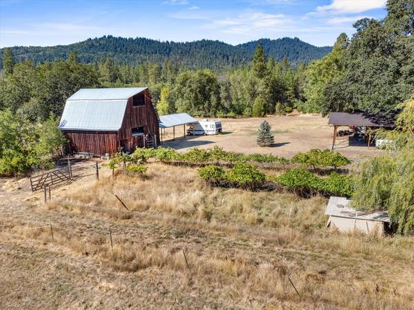 $625,000 / 3br - 2040ft2 - House For Sale| 3beds, 1 bath (Grants Pass)64318774147843124