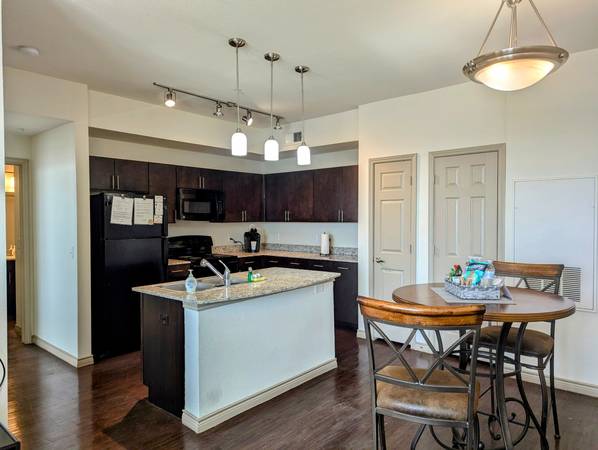 $1,499 / 1br - 728ft2 - RARE FIND - FIRST FLOOR - 1-BED/1-BATH - Available NOW (MIDLAND)63622635742337124