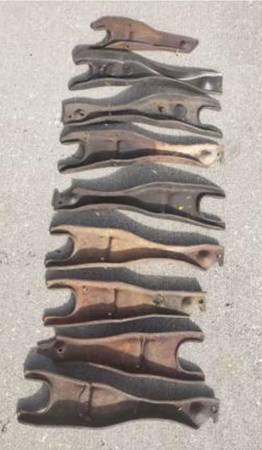 Various Ford clutch forks 1