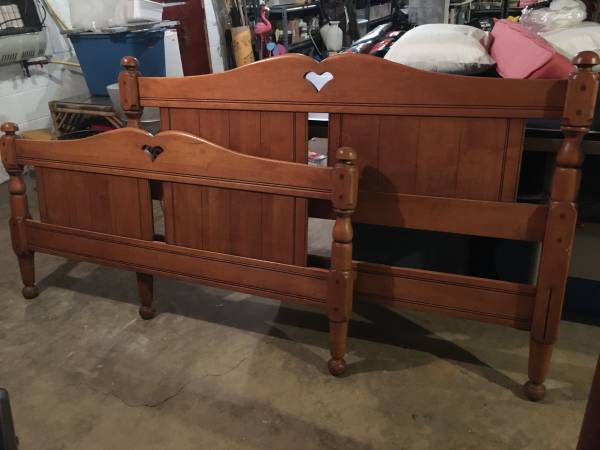 Free full size head and footboard 1
