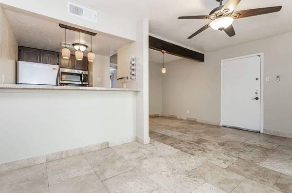 $999 / 1br - 540ft2 - One Bedroom for YOU ! In the heart of DALLAS ! (6603 E Lovers Ln, Dallas, TX)63796555868033123