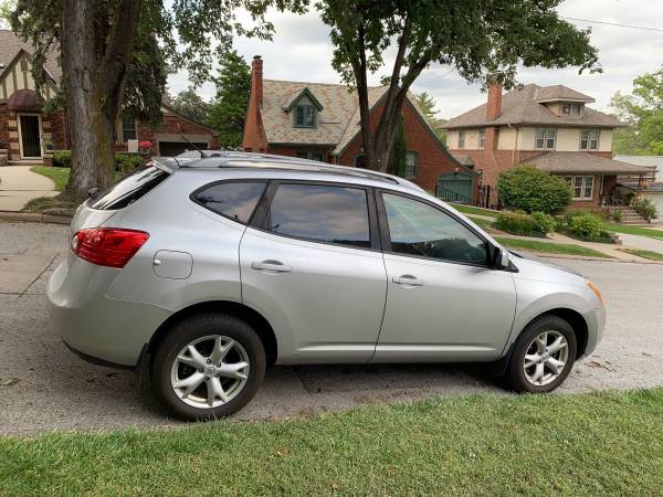 Nissan Rogue SL (09) 1