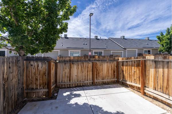 $1,733 / 1br - 934ft2 - Settle into comfort just in time for this holiday season! (Reno)63682291843457124
