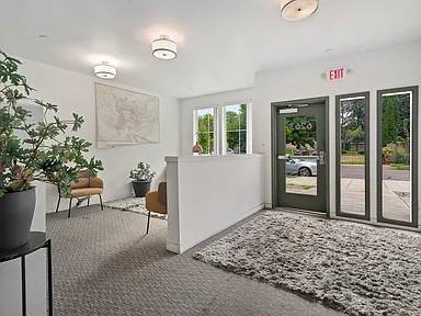 $1,022 / 3br - 1018ft2 - 💘Modern 3BR/2.5BA Apartment w/ Parking & Laundry – Portland💘 (6263 N Cecelia St APT 309, Portland, OR)63777362920067122