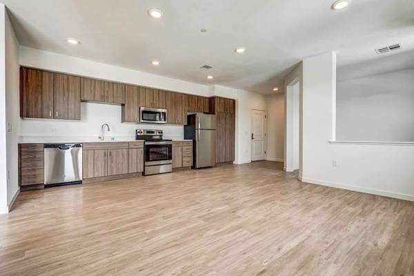 $2,520 / 1br - 661ft2 - Stainless Steel Appliances, Access to Walking Paths, A Must See (dublin / pleasanton / livermore)63657880044547122