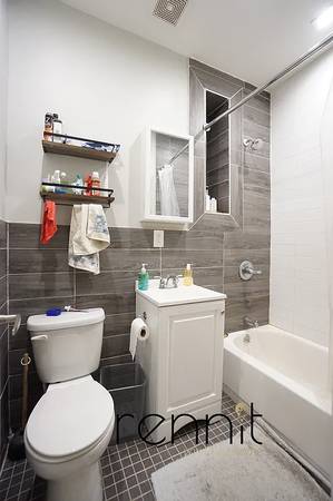 $2,550 / 2br - Prime Bushwick Renovated True 2 Bedroom Exposed Brick (Bushwick)63684763050241124