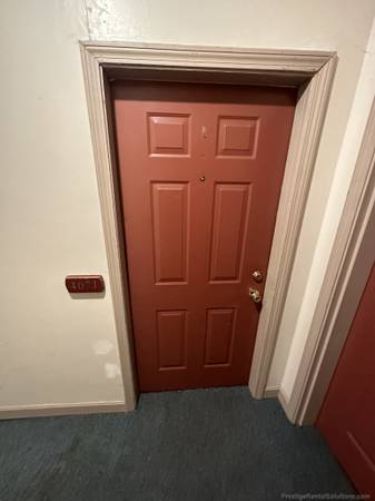 $1,925 / 2br - Haverhill Unhtd 2 Bed Nov 1st Lndry+Prkng Avail+Near Train63828337430529123