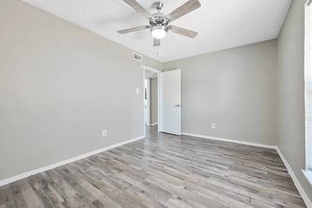 $1,200 / 2br - 970ft2 - Despensas, Piscina, Cerca de Escuelas (7526 Hunnicut Rd, Dallas, TX)63867602491779120