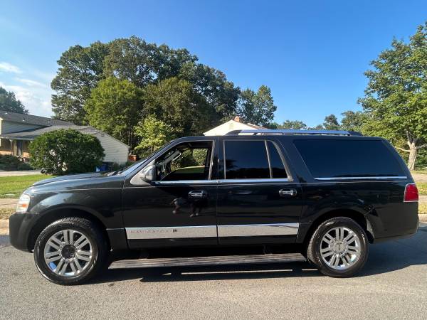 2010 licoln navigator L fully loaded - $4,800 (Woodbridge)63440041501955124