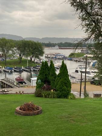 $550,000 / 4br - 3256ft2 - Wabasha River View Home For Sale (Wabasha)63990228814467120