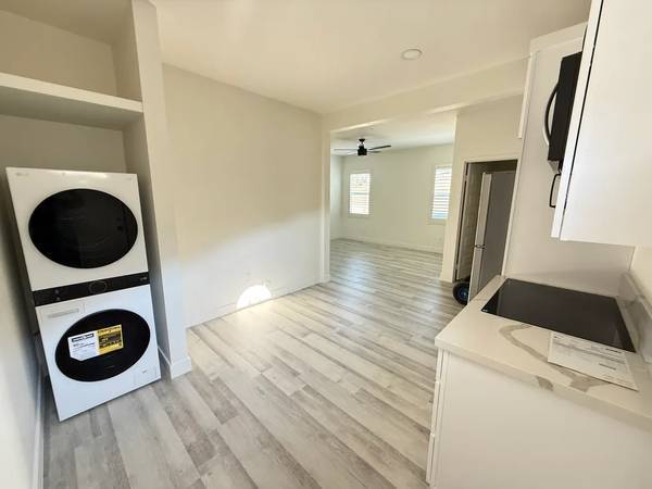 $830 / 1br - 350ft2 - Cozy professional 1bed 1bath Welcome home! (San Francisco)64000590695171121