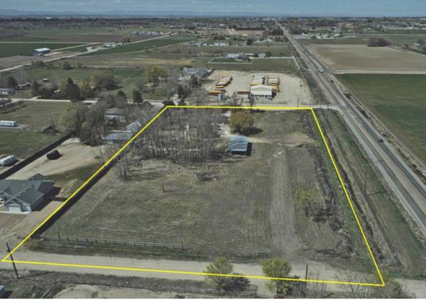 $2,300,000 / 3br - 1909ft2 - Industrial/Commercial/Development Property w/ Hwy 44 frontage 4.38 acres (Middleton)63981534320003123