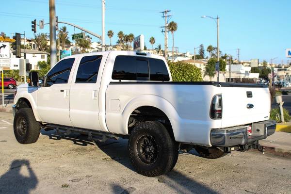 2015 Ford Super Duty F-250 SRW 4x4 4WD Camioneta F250 Lariat Cabina Crew - $27,900 (Casey's Car Inc)63470048907009122