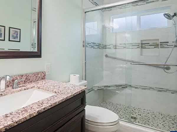 $750 / 2br - ✨This move-in-ready 2 bedroom/2 bath home (Salem, OR)63660413060353123