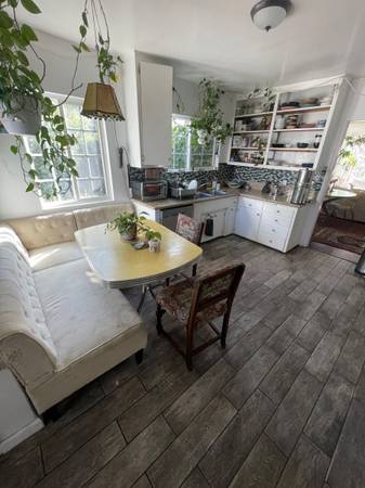 $3,800 / 4br - Entire House 4BR / 3BA - OCTOBER SUBLET Big Bright Sunny House w/ Yard (Frogtown)63403670761473122