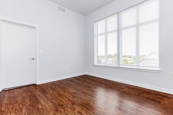 $2,060 / 2hab - 798ft2 - Distribuciones luminosos y abiertos con lavandería en suite y acceso a ascensor 🏠 (24 C St, Laurel, MD)63694537060995123