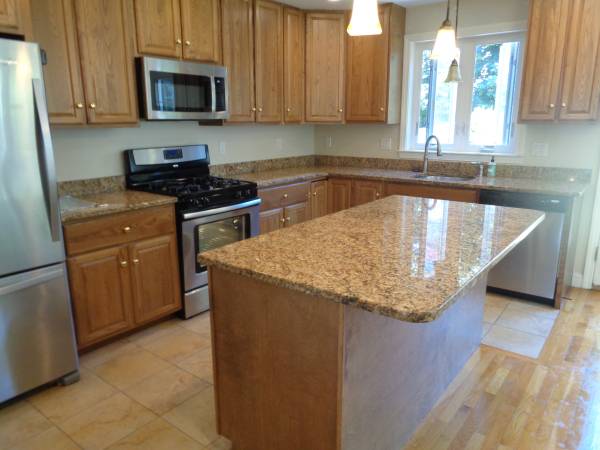 $5,200 / 3br - 1700ft2 - NEW(er) Construct 2-3 LeveL Townhome. 3BR /2.5Bath. Prvt Entry & Drvwy (Watertown)63655268039809124