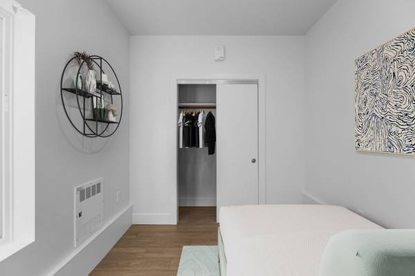 $4,595 / 2br - 905ft2 - 2 Bed /Private Patio /Walk to Mission & Valencia/Bart & More! (mission district)63851971343873123