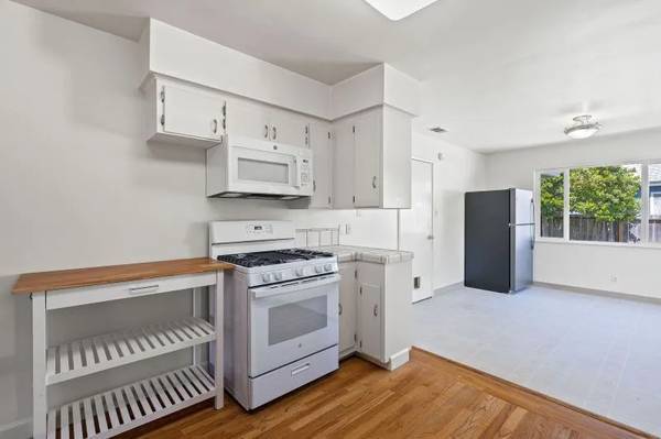 $850 / 1br - Nice, affordable 1 bedroom apartment! (san mateo)64000588838529123