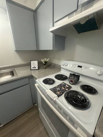 $775 / 2br - 800ft2 - Come find your new home!! Las Brisas Apartments63670519999747122