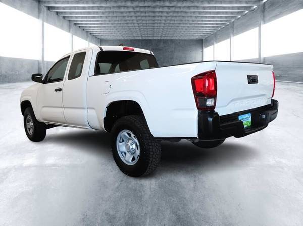 2022 Toyota Tacoma Camioneta SR de 2WD - $25,999 (Escondido Auto Super Center)63440450125057123