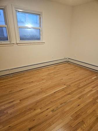 $3,800 / 4br - 1600ft2 - Full house for rent 4 BR, 2 baths (Gravesend)63809019195137122