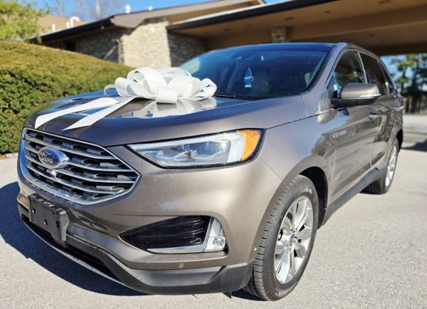 2019 Ford Edge Titanium 1