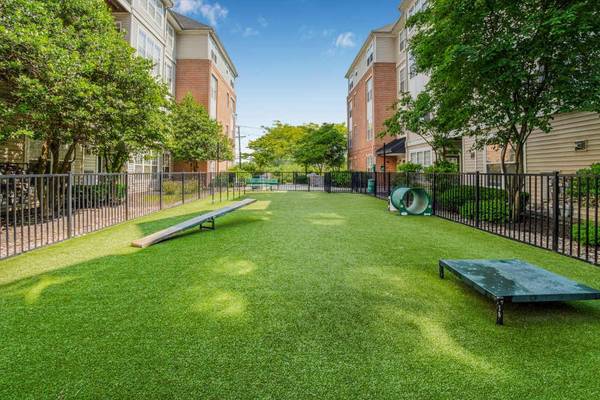 $3,050 / 2br - 1160ft2 - 2BD 2BA, Playground, Lyndhurst NJ (1301 Wall St W, Lyndhurst, NJ)63676291499907122
