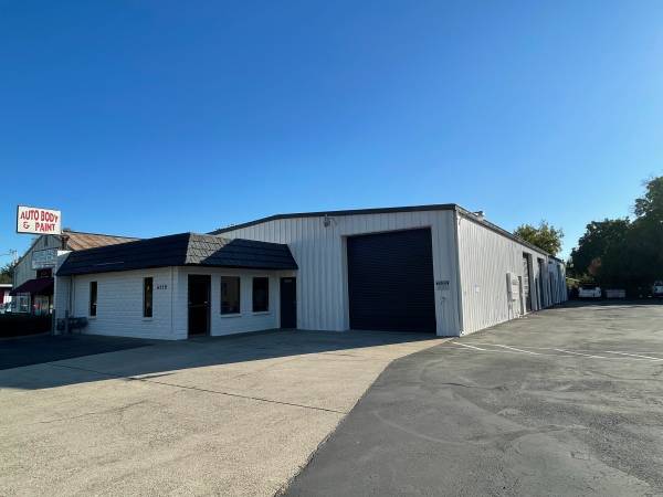 $799 / 1000ft2 - Warehouse & Office Space in Redding / $0.80 per sqft (6259 Eastside Rd., Redding, CA 96001)64151588671618123