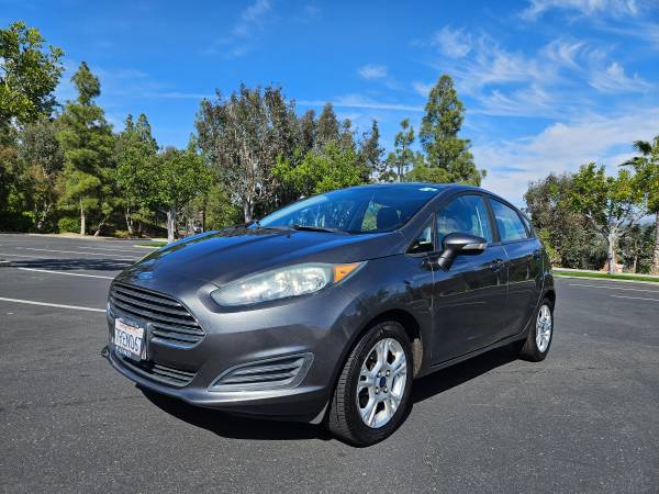2016 Ford Fiesta SE 4puerta Hatchback Excelente Estado Debe Verlo 101k Millas - $5,599 (SD (Financiamiento Fácil + Descuento Militar))63624764000385122