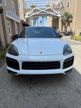 2023 Porsche Cayenne Coupe GTS - Carrera White, Lightweight PKG - $115,000 (Hermosa Beach)63470894693379121