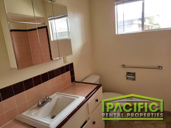 $1,145 / 2br - 925ft2 - 125 Cottage St (Medford)63654692291073124