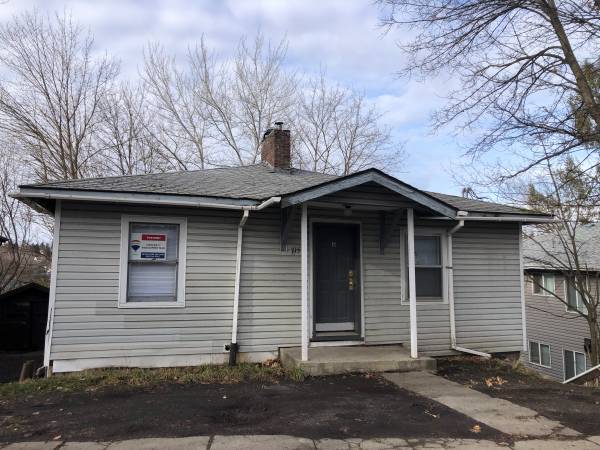 $1,350 / 4br - 1600ft2 - 715 NE Maple B (Pullman)63980821923075120