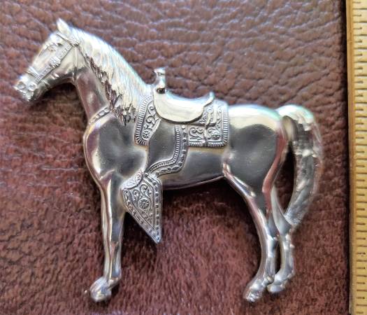 Beautiful Antique Large Sterling Silver Brooch/Pin of a Saddled Horse 1