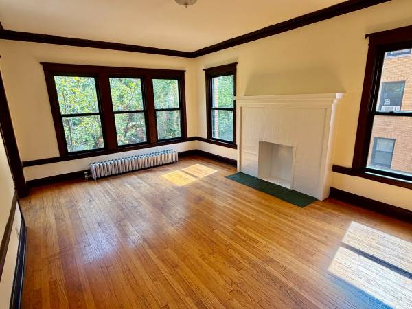 $2,295 / 2br - 1435ft2 - HUGE LOGAN 2 BED!!64041644851201121