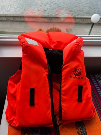 Life Preserver, Personal Flotation Device 1