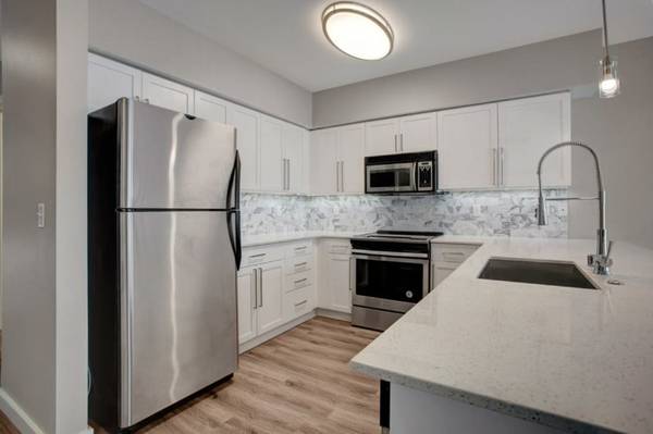 $2,825 / 1br - 770ft2 - 1/BD, WiFi Available, 1 Month Free - Lease w/in 48 Hours! (Capitol Hill)63995110161666122