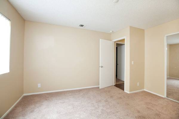 $2,600 / 2br - 1008ft2 - Cable Ready, Patio/Balcony, Full Covered Parking (San Gabriel Valley)63912983670530120