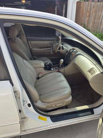 2002 Toyota Avalon - $1,500 (Oak Park)63618702365699124