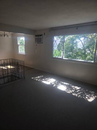 4 br spacious sunny apt renovated 1