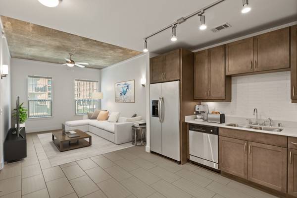 $2,499 / 2br - A New Stylish Apartment in Uptown/Turtle Creek**Concrete Ceilings** (Uptown/Uptown Dallas/Turtle Creek)63796375646465124