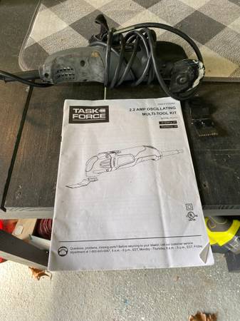 2.2 amp corded oscillating multi-tool 1
