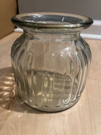 Vintage candy/apothecary jar/vase 1
