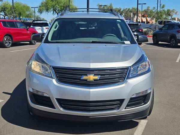 2017 Chevrolet Traverse Chevy LS SUV - $12,995 (Llame al *(623) 232-0641* para confirmar disponibilidad al instante)63486149723137121